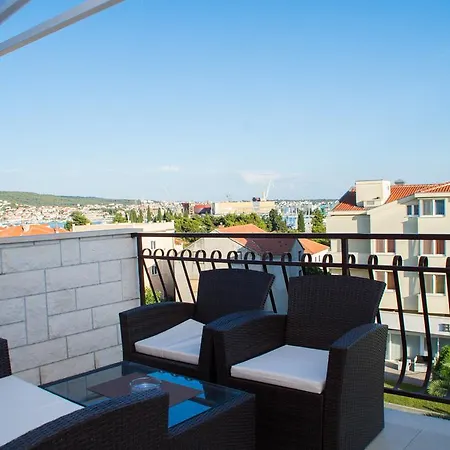 Apartments Barba Trogir Exterior photo